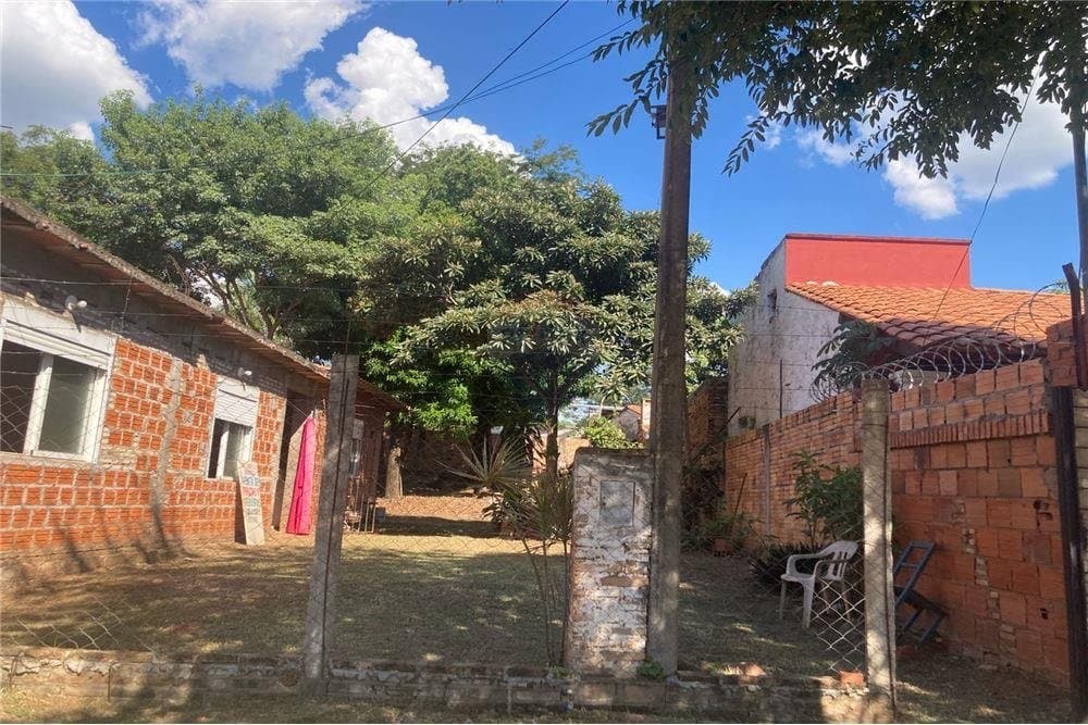 VENDO en ITAUGUA en excelente ubicación