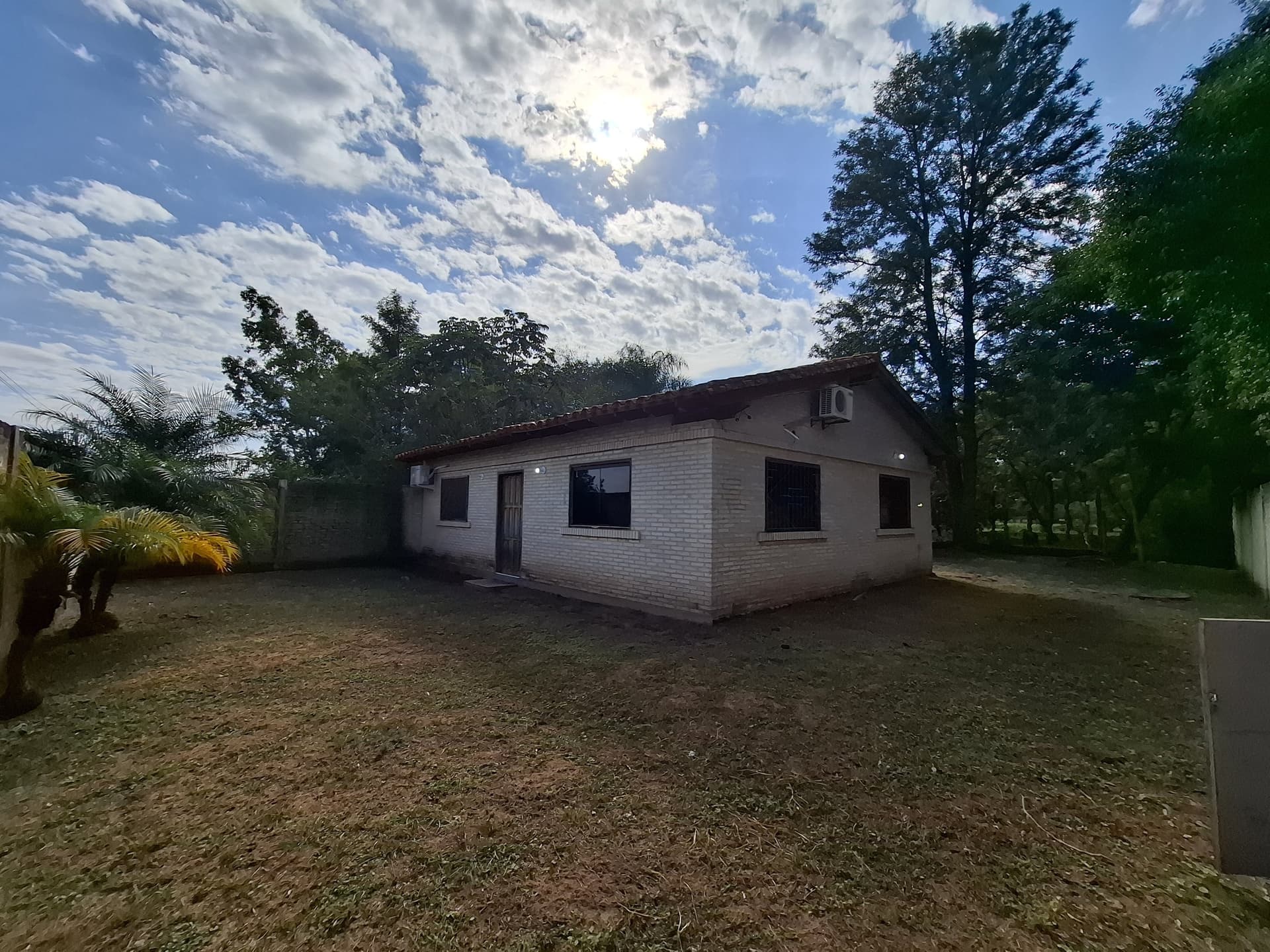 Alquiler De Casa En Ypacarai