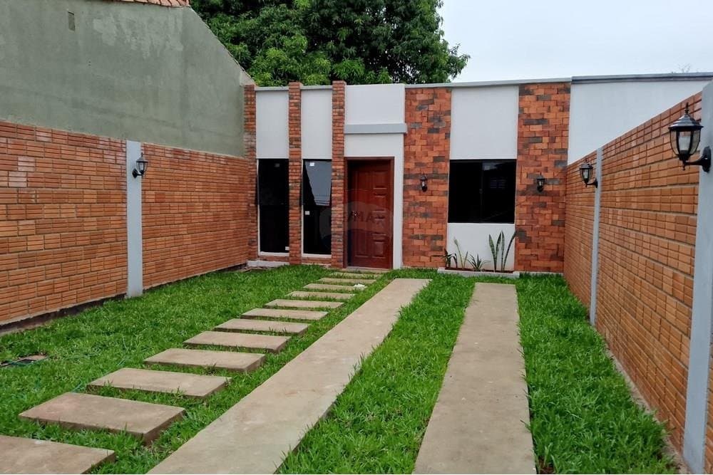 Chalet a estrenar en Capiata