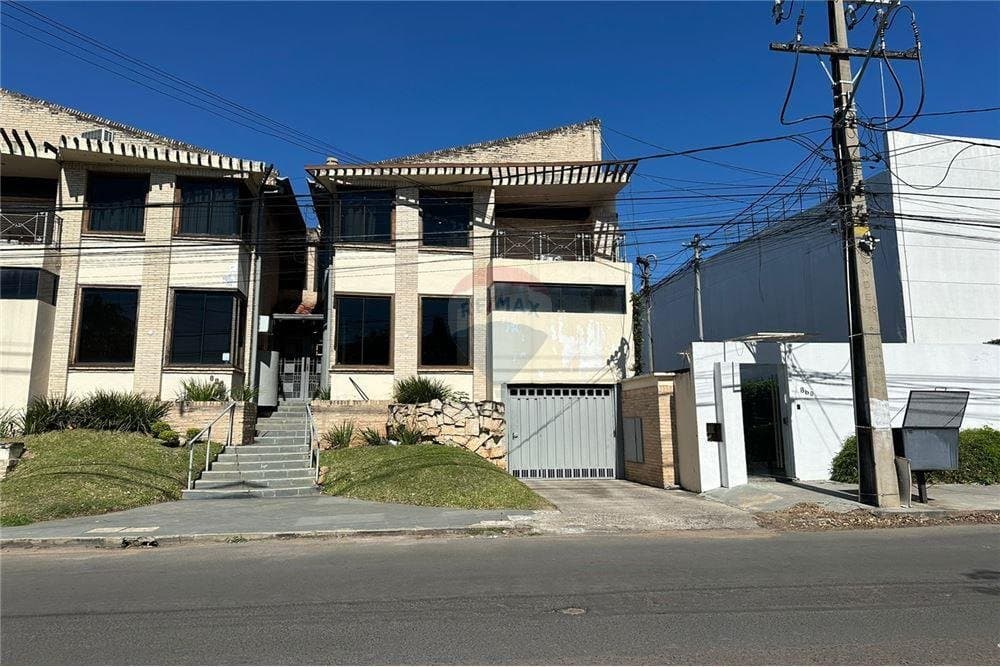 Vendo duplex en condominio en asuncion bella vista zona club centenario