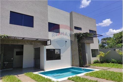 Casa pareada a 10 minutos del shopping del Sol