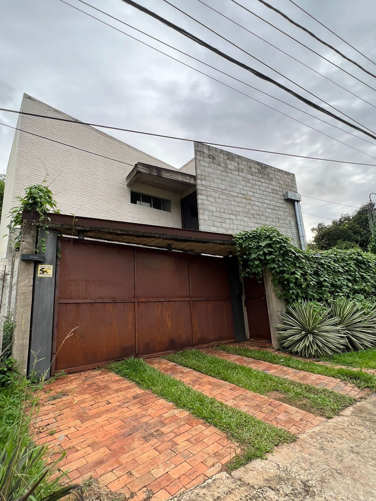 Vendo casa en loma merlo - Luque