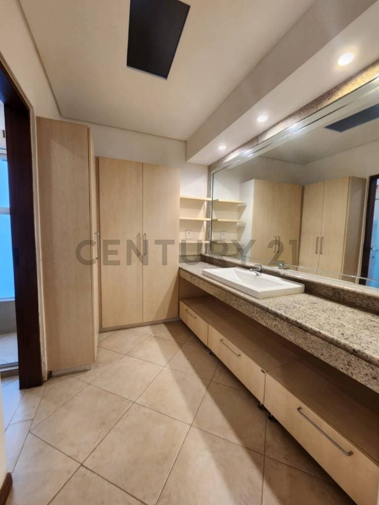 Alquiler de Casa en Manorá, Asunción