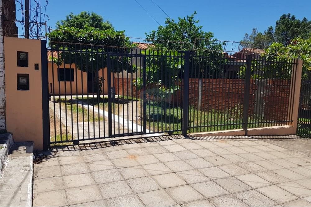 Vendo duplex en lambare
