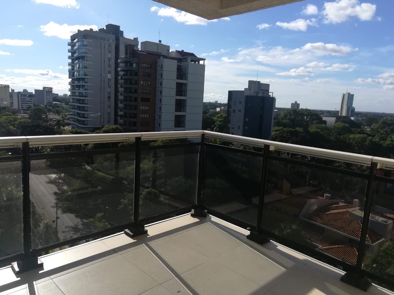 Alquilo depto de 3 suites Amoblado zona Santa Teresa