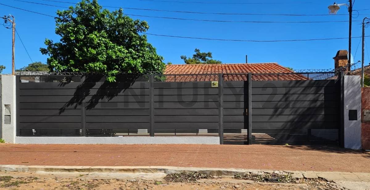 En venta hermosa casa de 2 habitaciones en Fernando de la Mora - Zona Sur