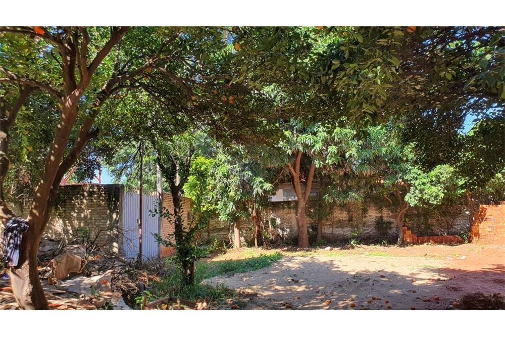 Vendo amplio terreno en San Lorenzo!!