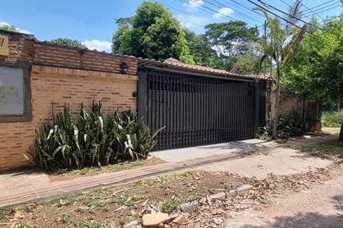 Vendo casa en lambare barrio santa luisa