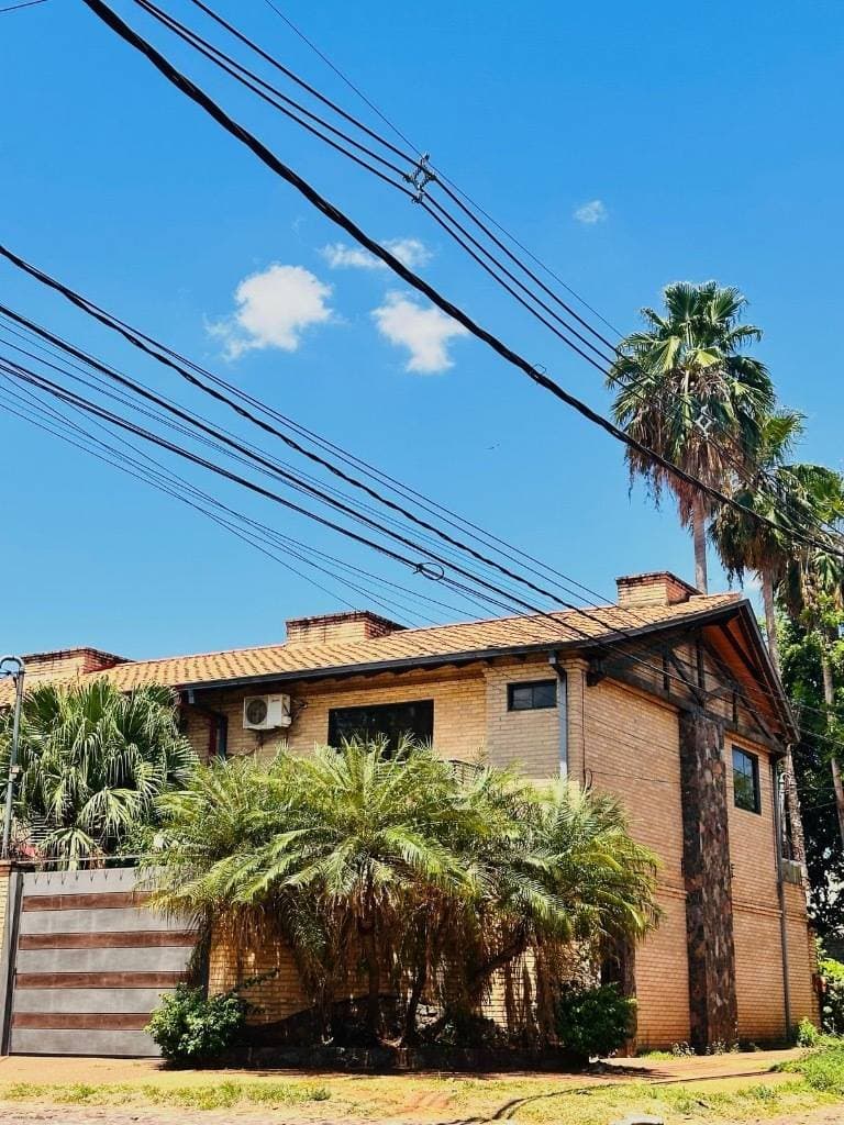 ¡Vendo amplio dúplex en una zona residencial privilegiada! - ID 33446
