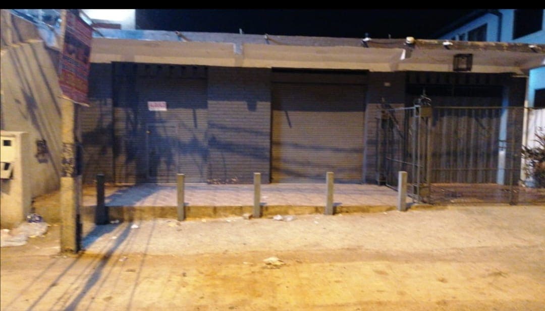 Alquiler de Salòn Comercial Ruta 2 km 18 y Sgto. Maidana a lado Biggie Capiata