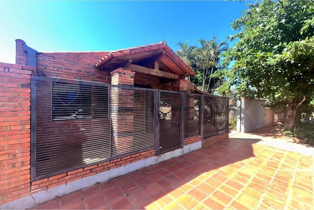 En venta casa en Luque