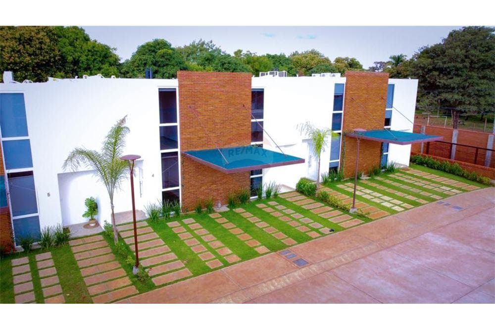 Vendo Duplex en Luque - Laurelty