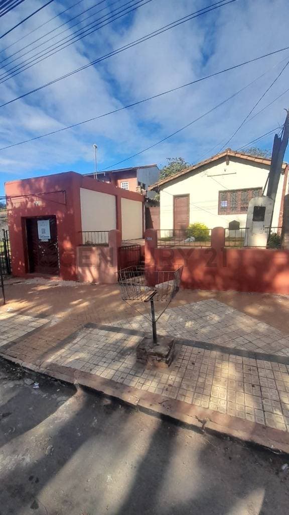 Vendo Casa a Precio de Terreno - Bo Mburicao