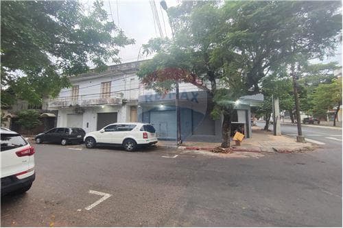Terreno Premium en Esquina: Av. Rodríguez de Francia e Independencia Nacional