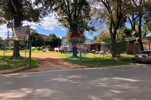 Terreno en venta, San Lorenzo