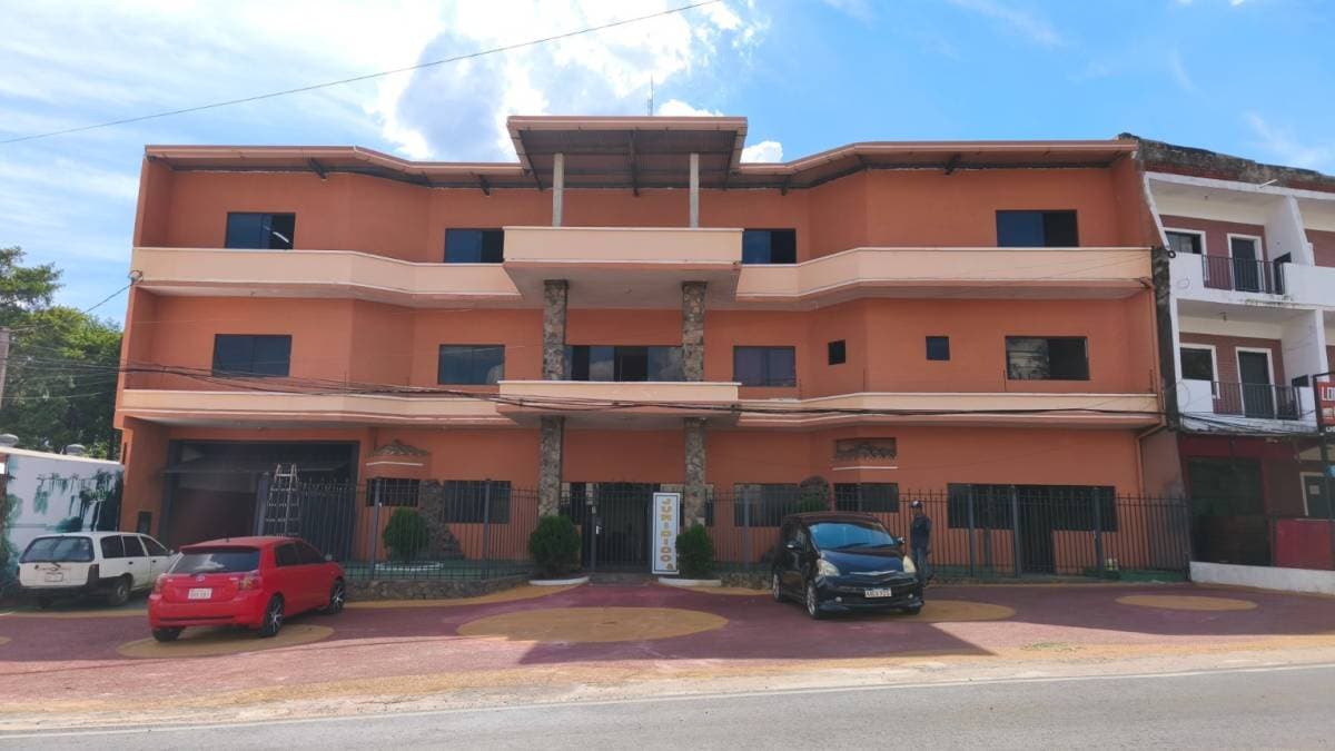 Vendo imponente inmueble comercial en San Lorenzo!