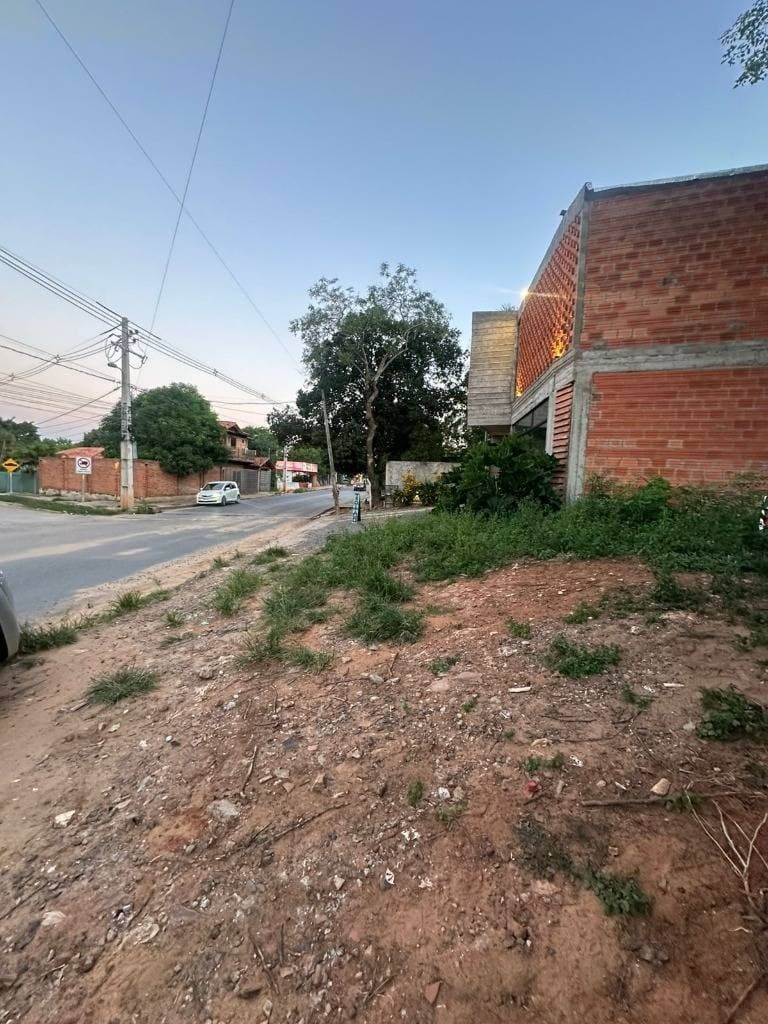 En venta terreno en loma merlo Luque sobre avenida america