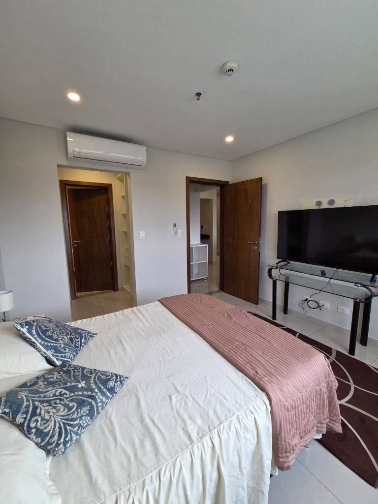 Alquilo amplio dpto de 1 habitación totalmete amoblado