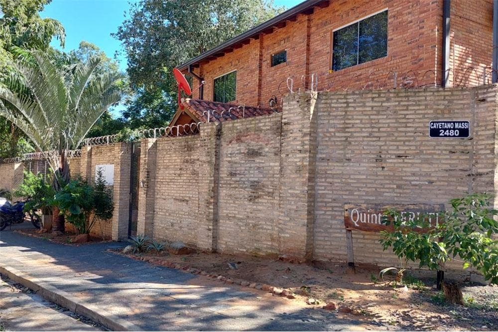 Vendo hemosa casa en esquina de 3 habitaciones