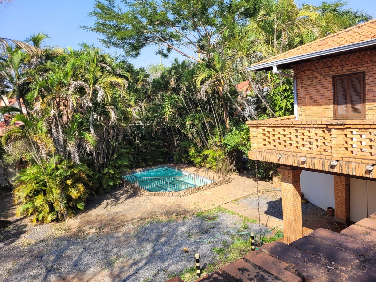 Residencia en alquiler san cristobal 4000 usd