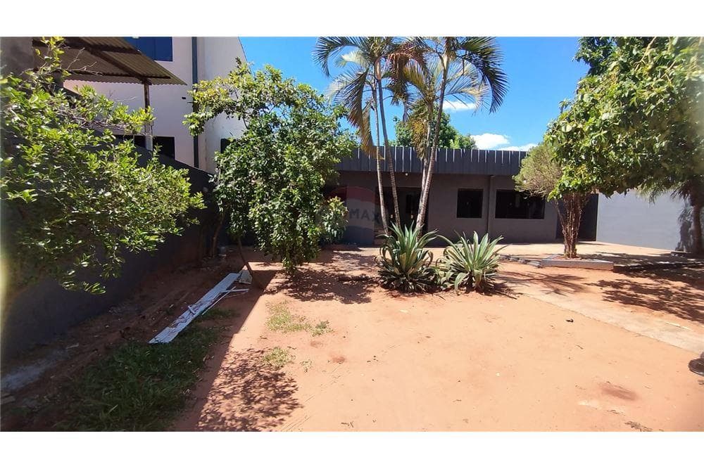 Casa con tres habitaciones en alquiler
