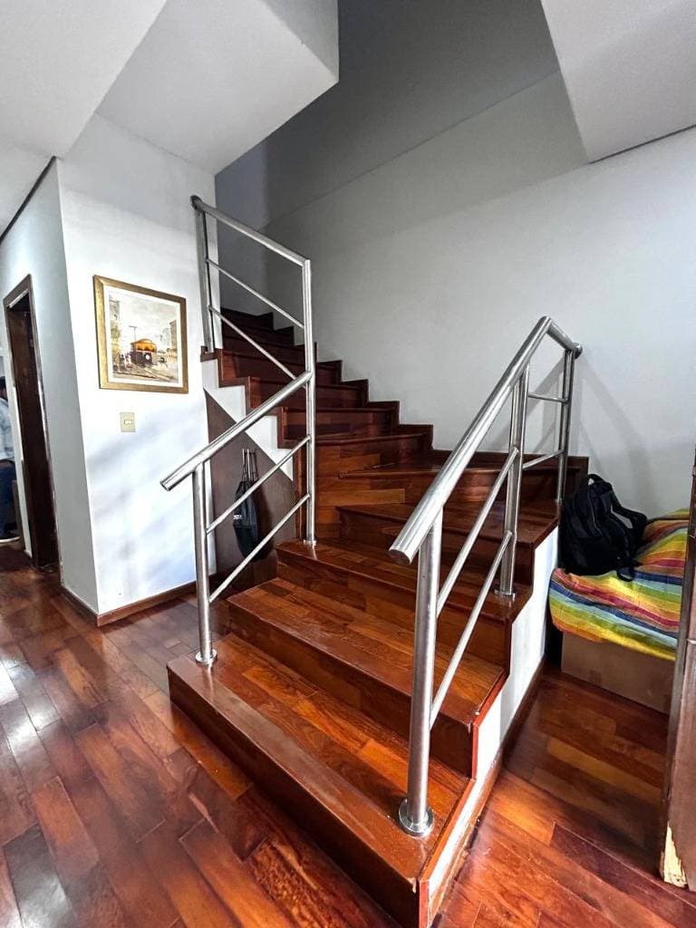 Vendo hermoso duplex en ycua sati