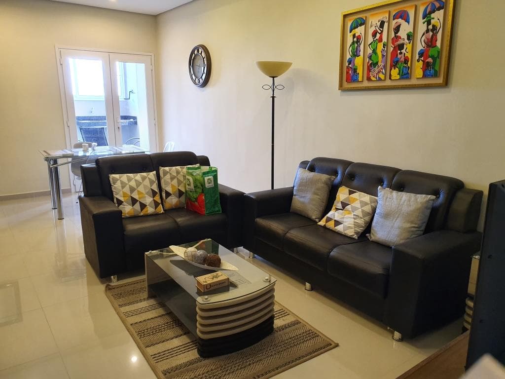 Vendo o Alquilo hermoso departamento. Zona Boggiani. Cod: LA