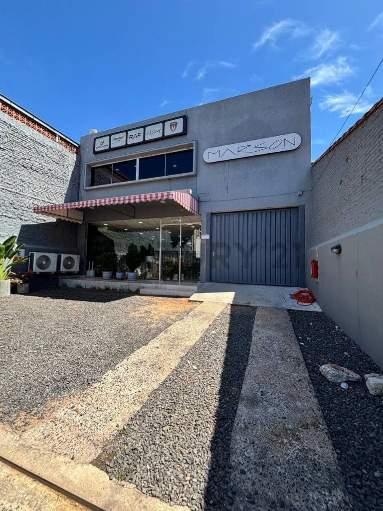 Venta de Depósito / Tinglado en Mburicaó, Asunción