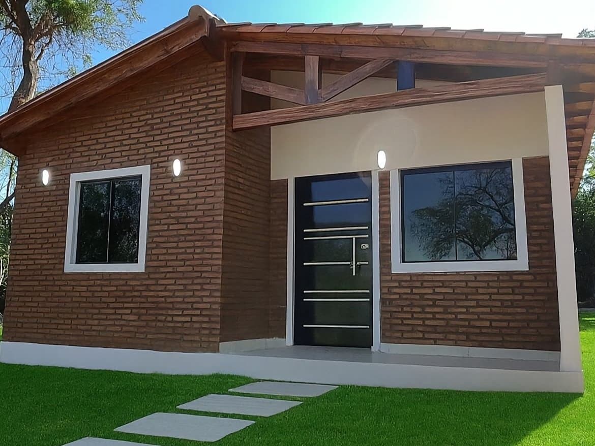 Vendo casa a estrenar en barrio cañadita Ñemby