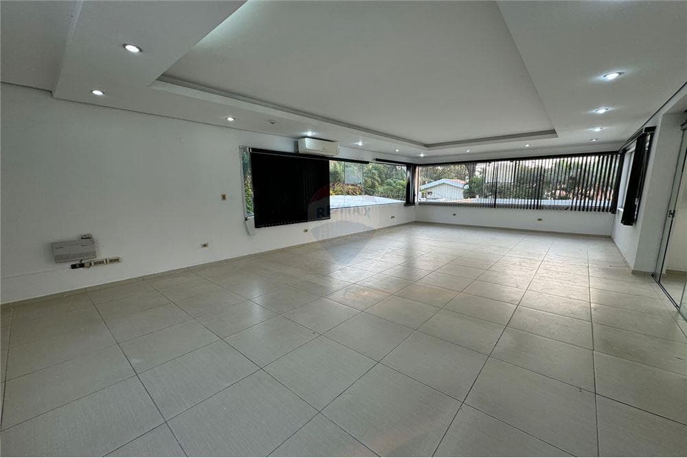 Local comercial en el patio garay