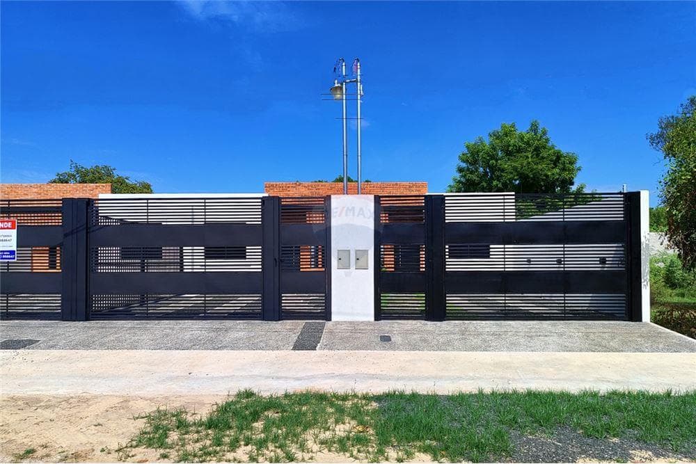 Vendo casa a estrenar en Luque