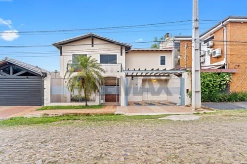 Vendo casa de 3 habitaciones con Patio en Cuarto Barrio Luque