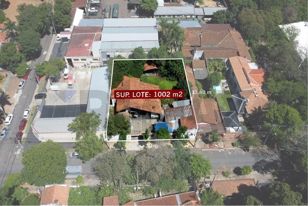 Terreno 1002m2 en el Barrio Bernardino Caballero
