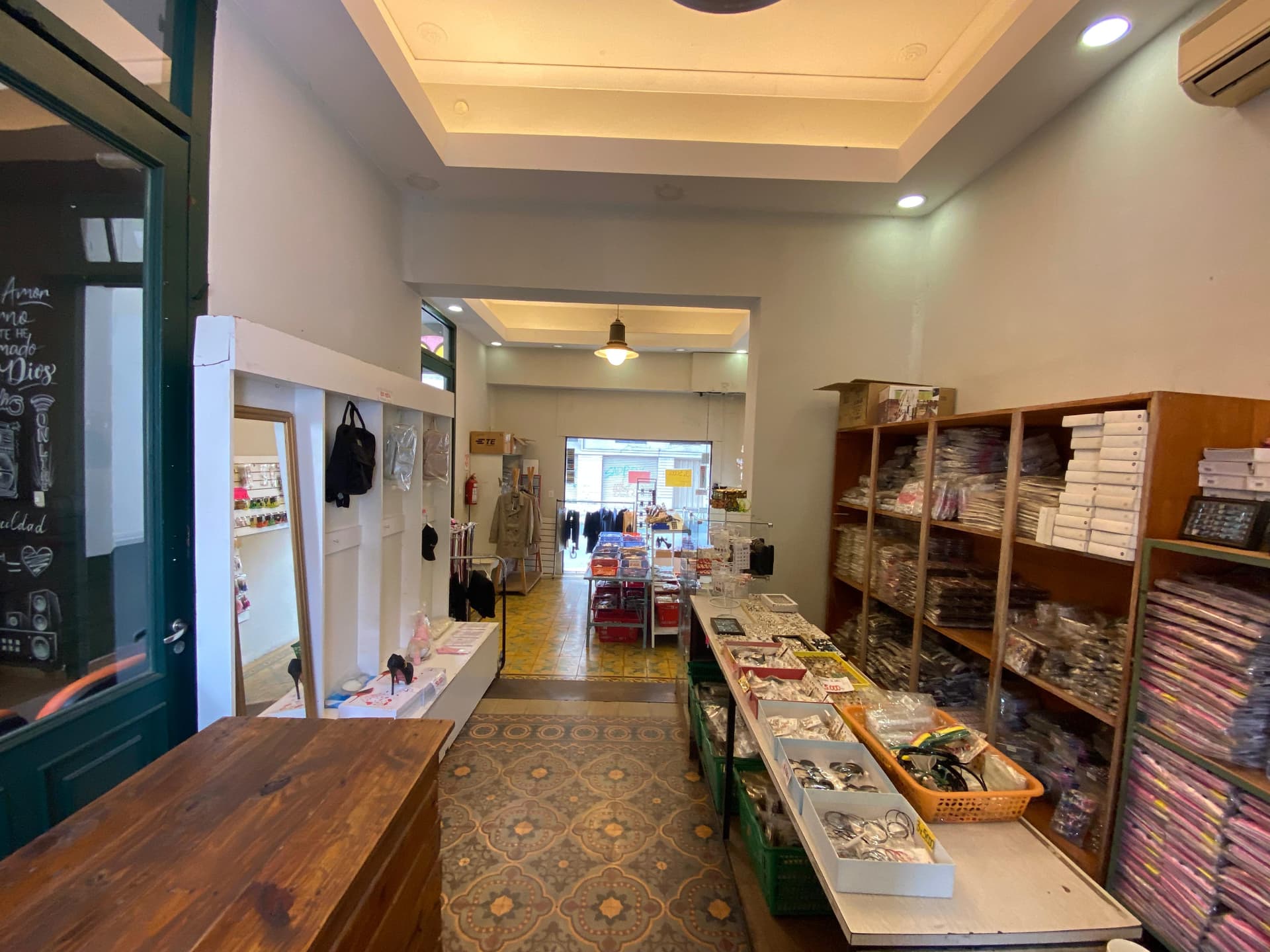 En Venta Local Comercial en el Centro de Asunción sobre la calle Herrera
