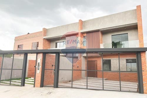 Dúplex a estrenar en lambare