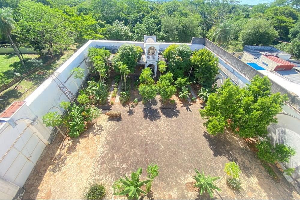 Vendo terreno de 777 m2 en lambare zona yacht