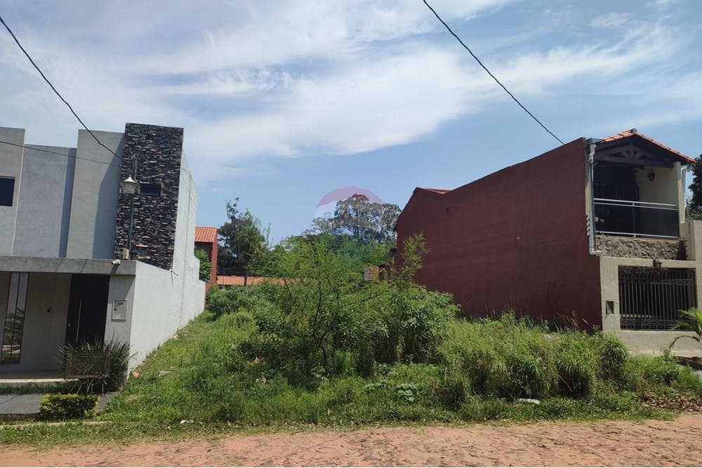 Terreno de 804 m² con doble acceso en San Lorenzo