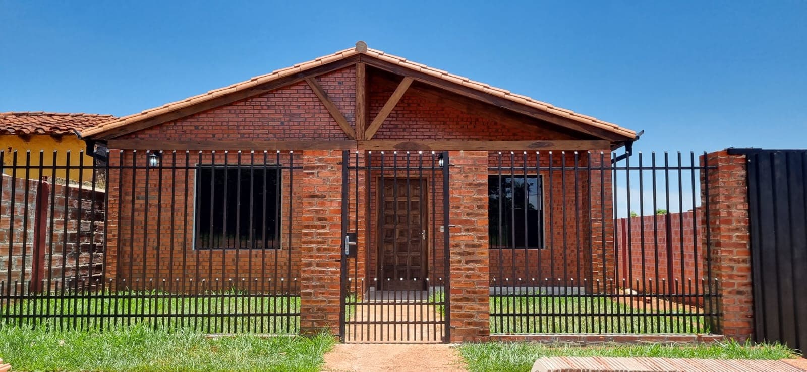Casa en Venta – Ñemby, Barrio San Carlos