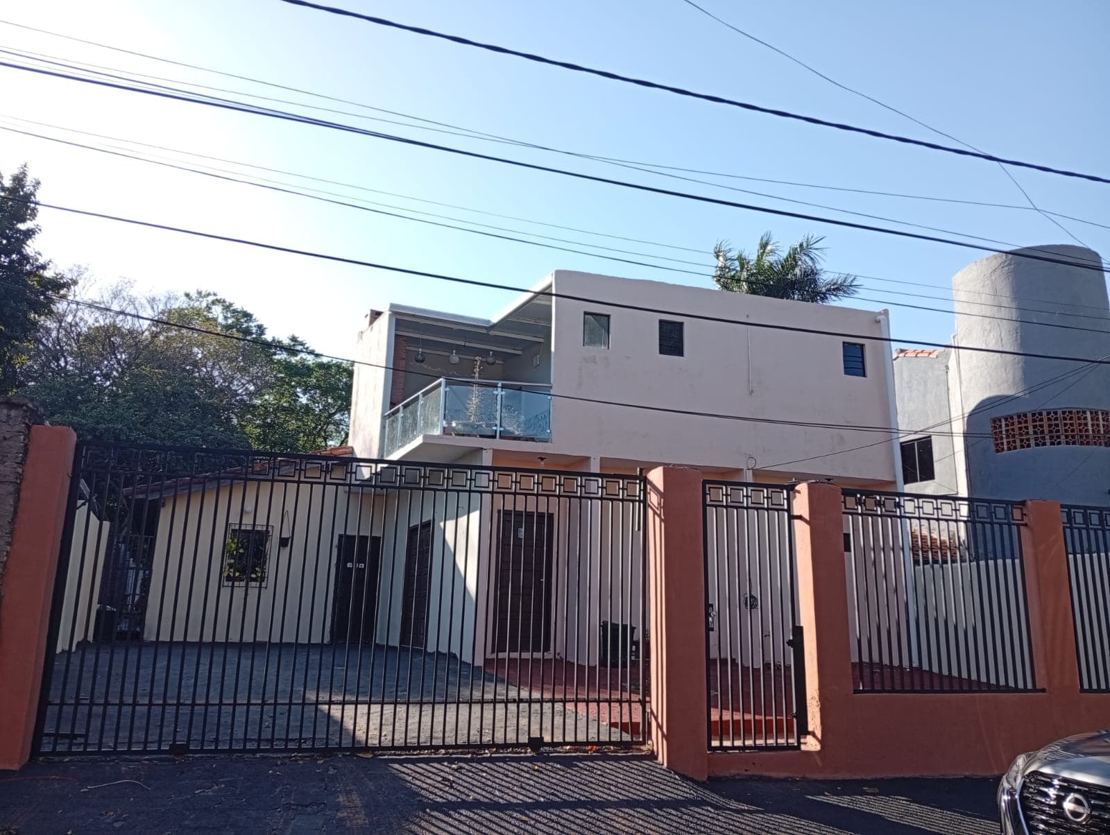 Alquilo casa en lambare barrio san antonio