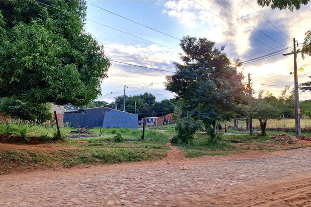Terreno - Venta - Villa Elisa, Paraguay