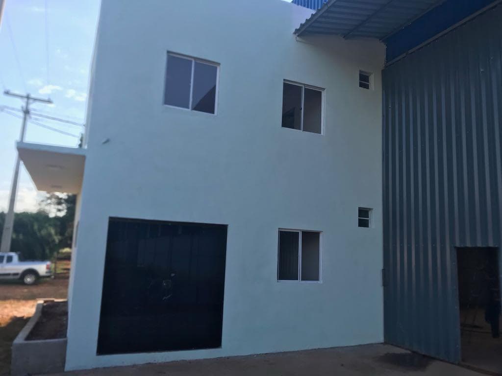 Alquilo amplio depósito de 2.600m2 en el Km 20 de Minga Guazú