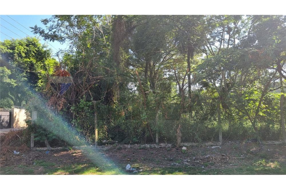 Vendo terreno en esquina Puerto Pabla- Lambaré