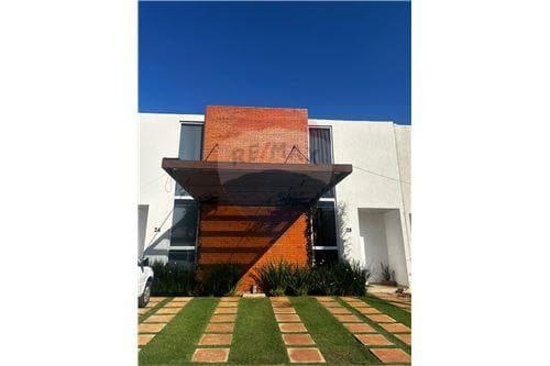 Duplex-Venta-PY Central Luque Laurelty