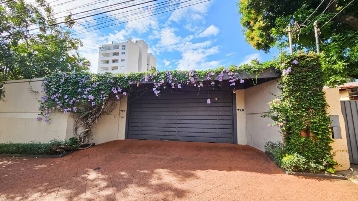 En venta casa en barrio Jara