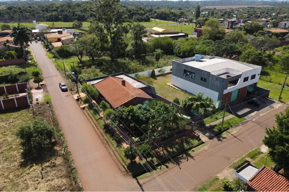 Amplia residencia amoblada en venta - Encarnación