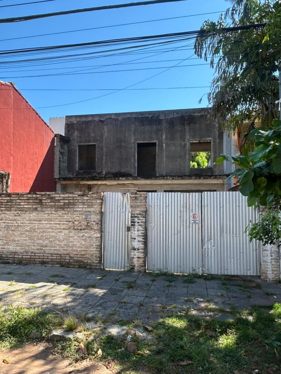 En venta terreno a 50 m de medicos del chaco
