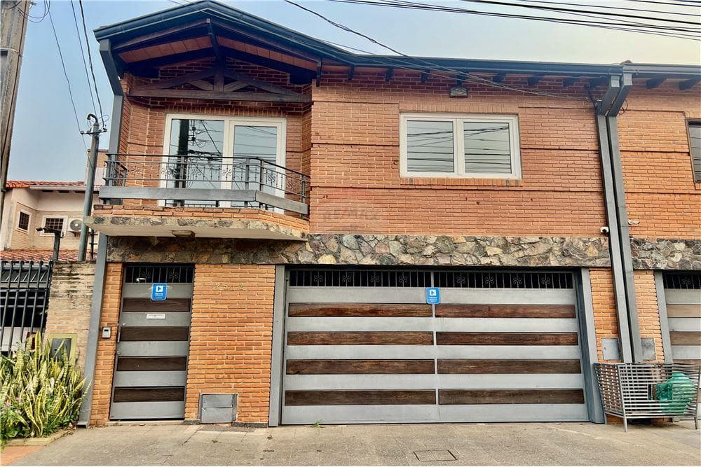 Alquilo duplex con piscina en Fernando de la Mora