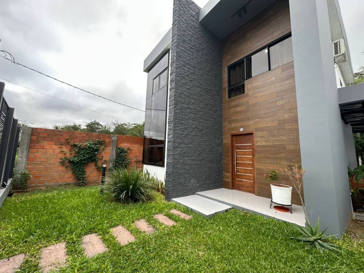 Casa en venta amoblada y equipada en puerta del lago San Bernardino