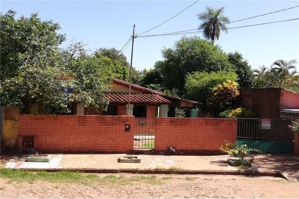 Casa en venta - Lambaré