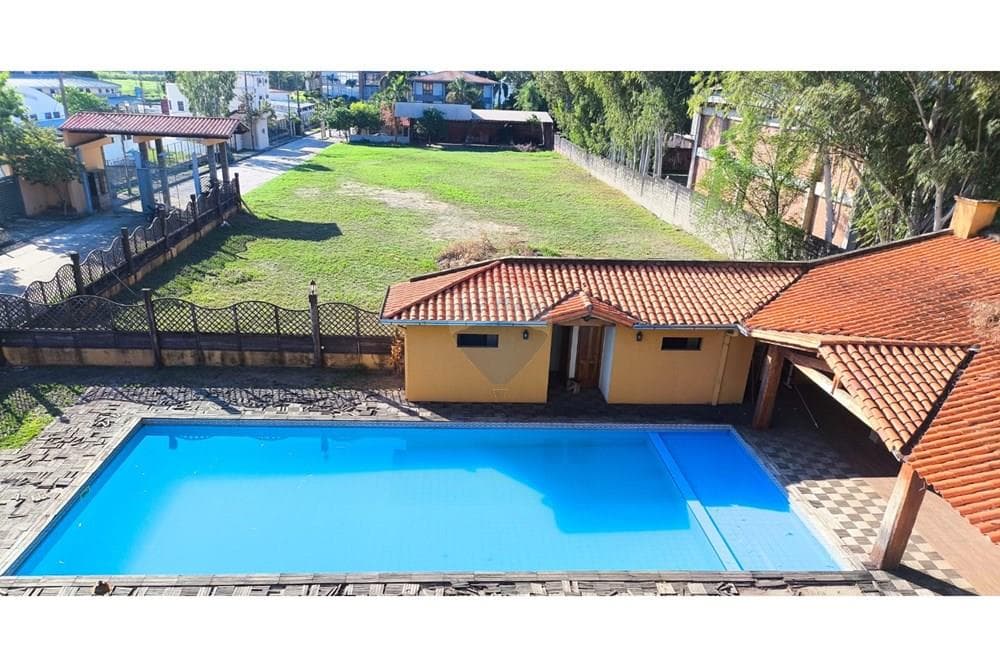 Departamento de 3 hab. En Luque feliz